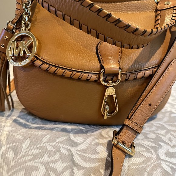 Michael Kors caramel pebbled leather handbag - Picture 3 of 15